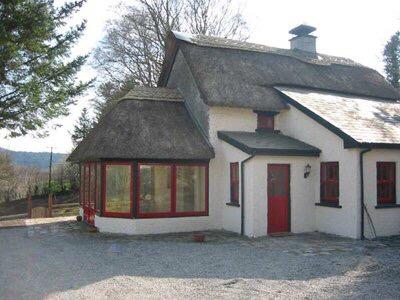 Danloes Thatched Cottage B B Kenmare Thatch Finder