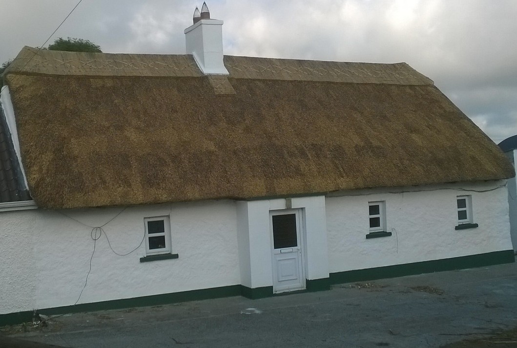 Cullohill Thatched Cottage.