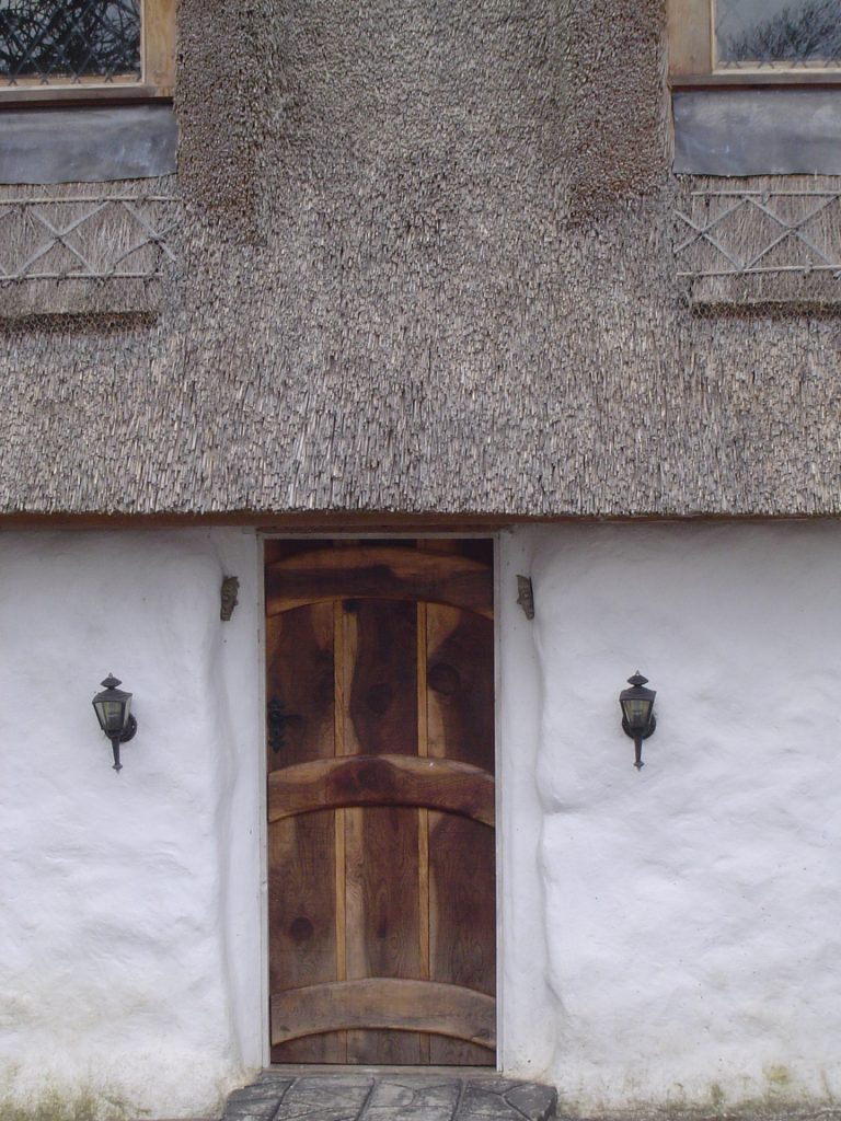 Water Reed - Lime Render - Natural Timber