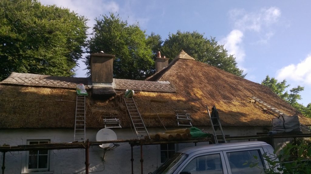 Thatch Roof Maintenance - Thatcher in Ireland